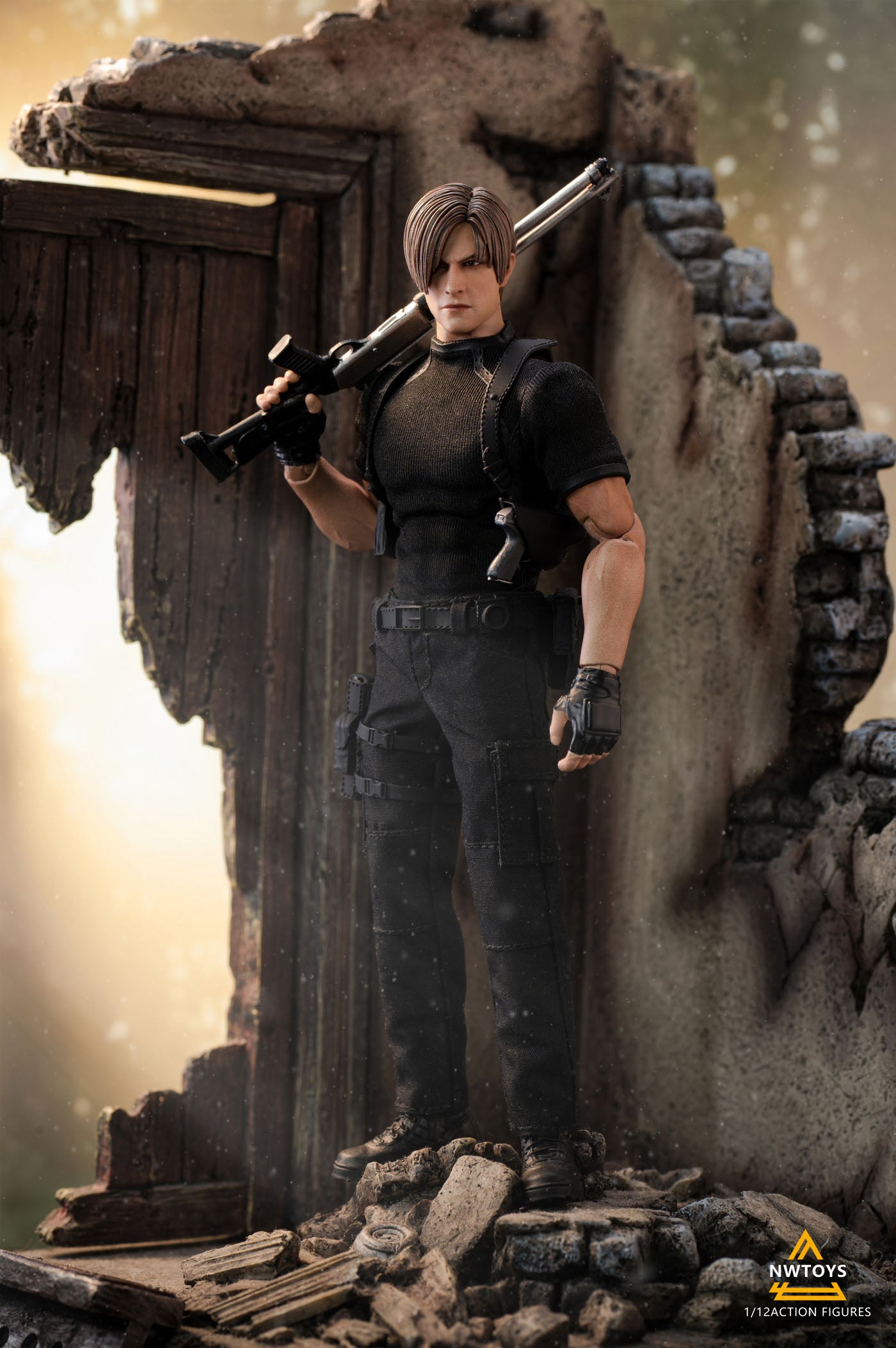 Leon action deals figure